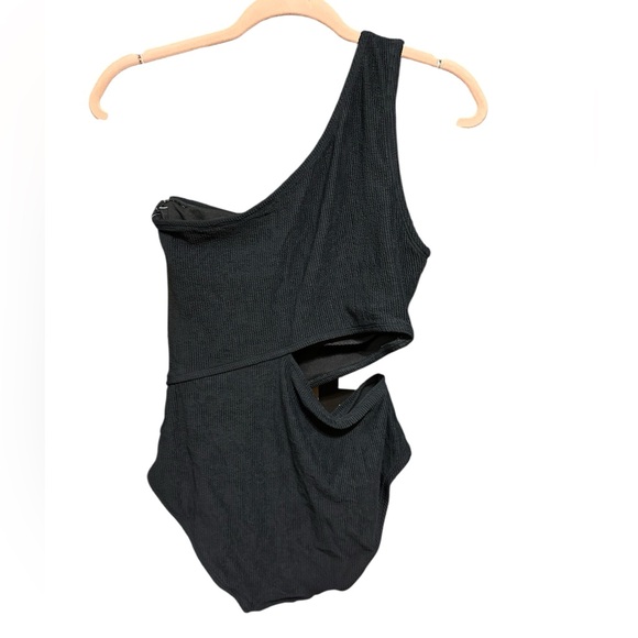 MICHAEL Michael Kors
Women's One-Shoulder Side-Cutout Swimsuit NWT Size 12 - Picture 2 of 10